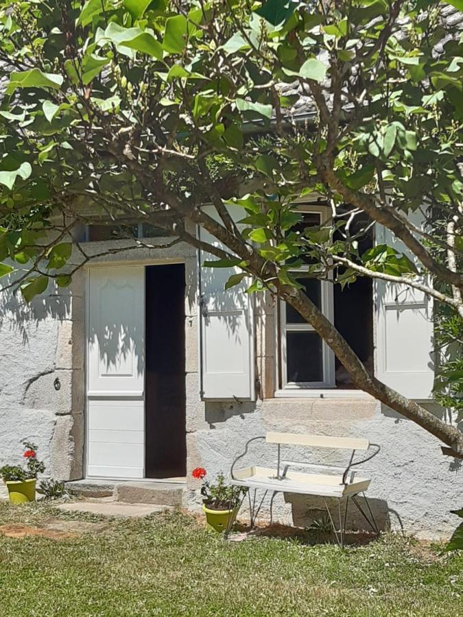 Bed and Breakfast Chez Mialaret Tourniac Exterior foto