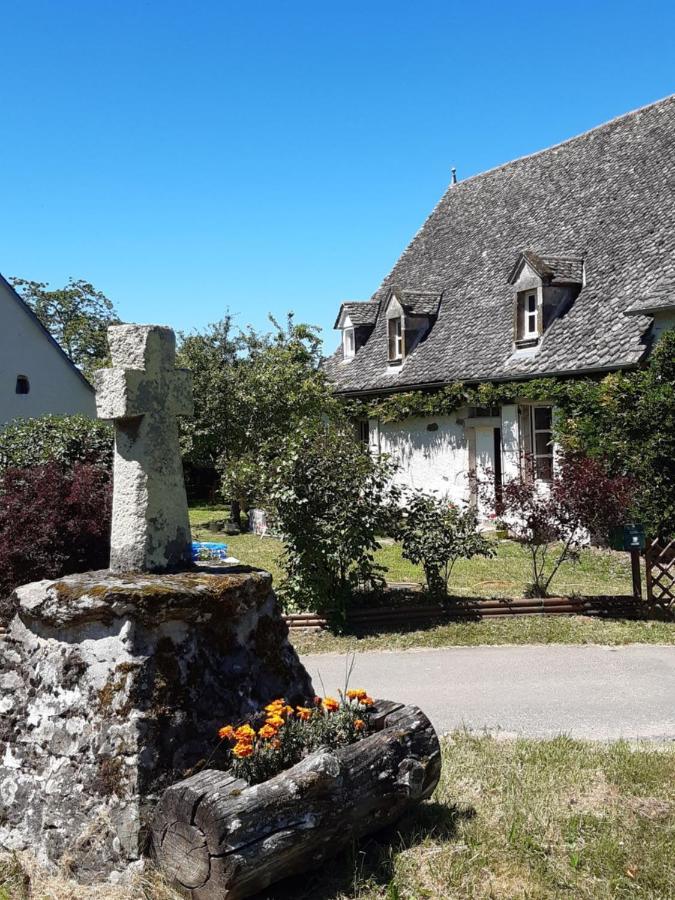 Bed and Breakfast Chez Mialaret Tourniac Exterior foto